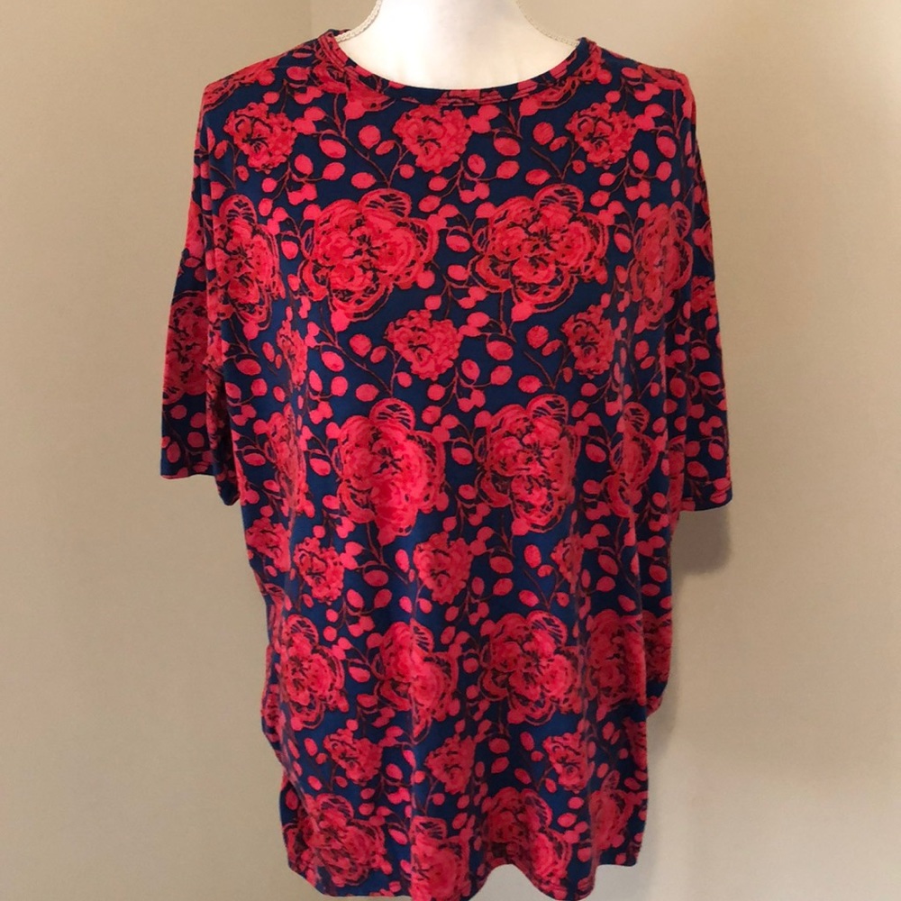 Gorgeous Lularoe Irma small